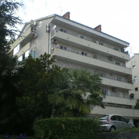 Nadia Apartament